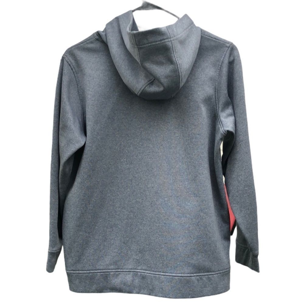 (Sold) 𝅺under ARMOUR  👚 - Picture 3 of 6